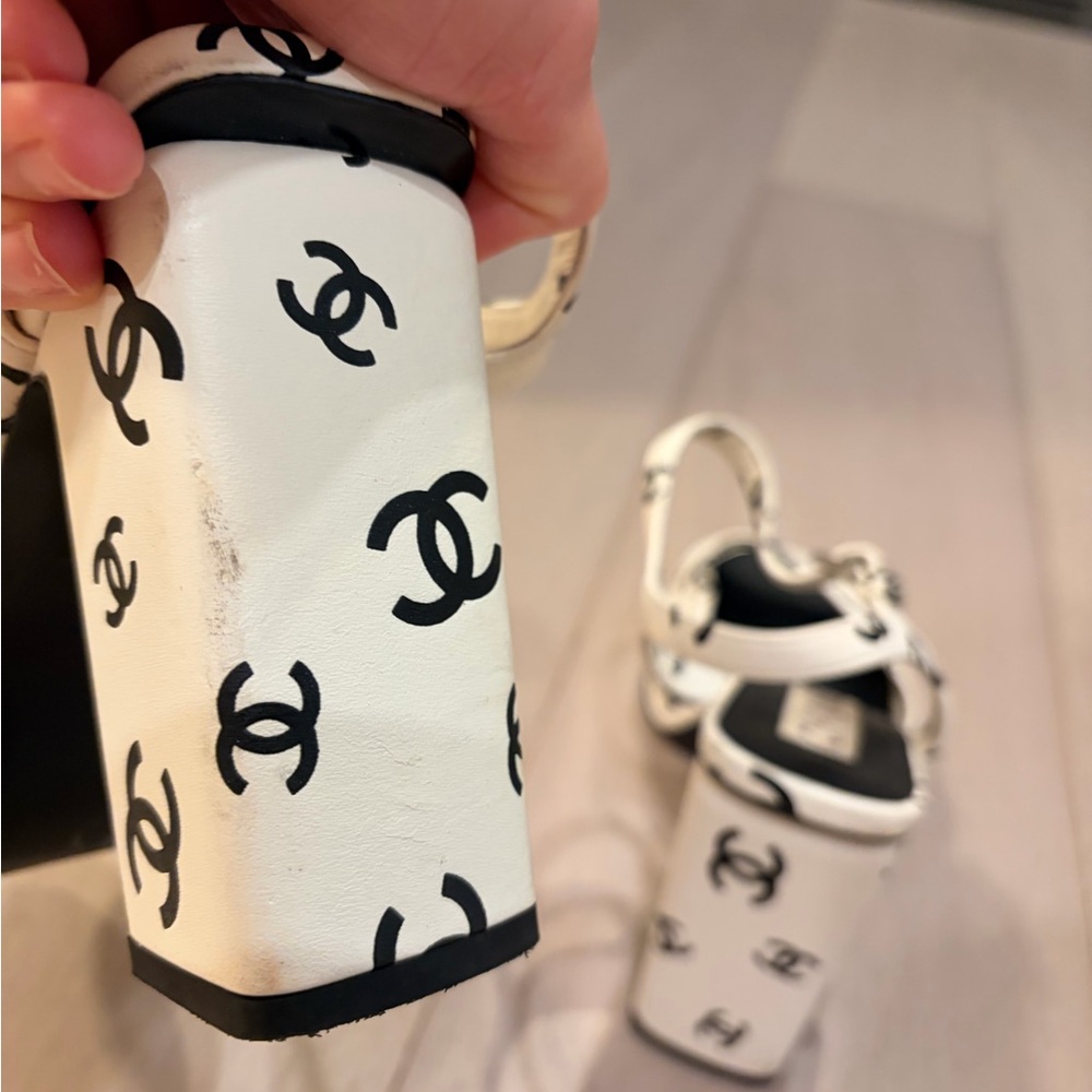 CHANEL CC Women's White and Black Platform Heels Rare 🔥 - Picture 10 of 13